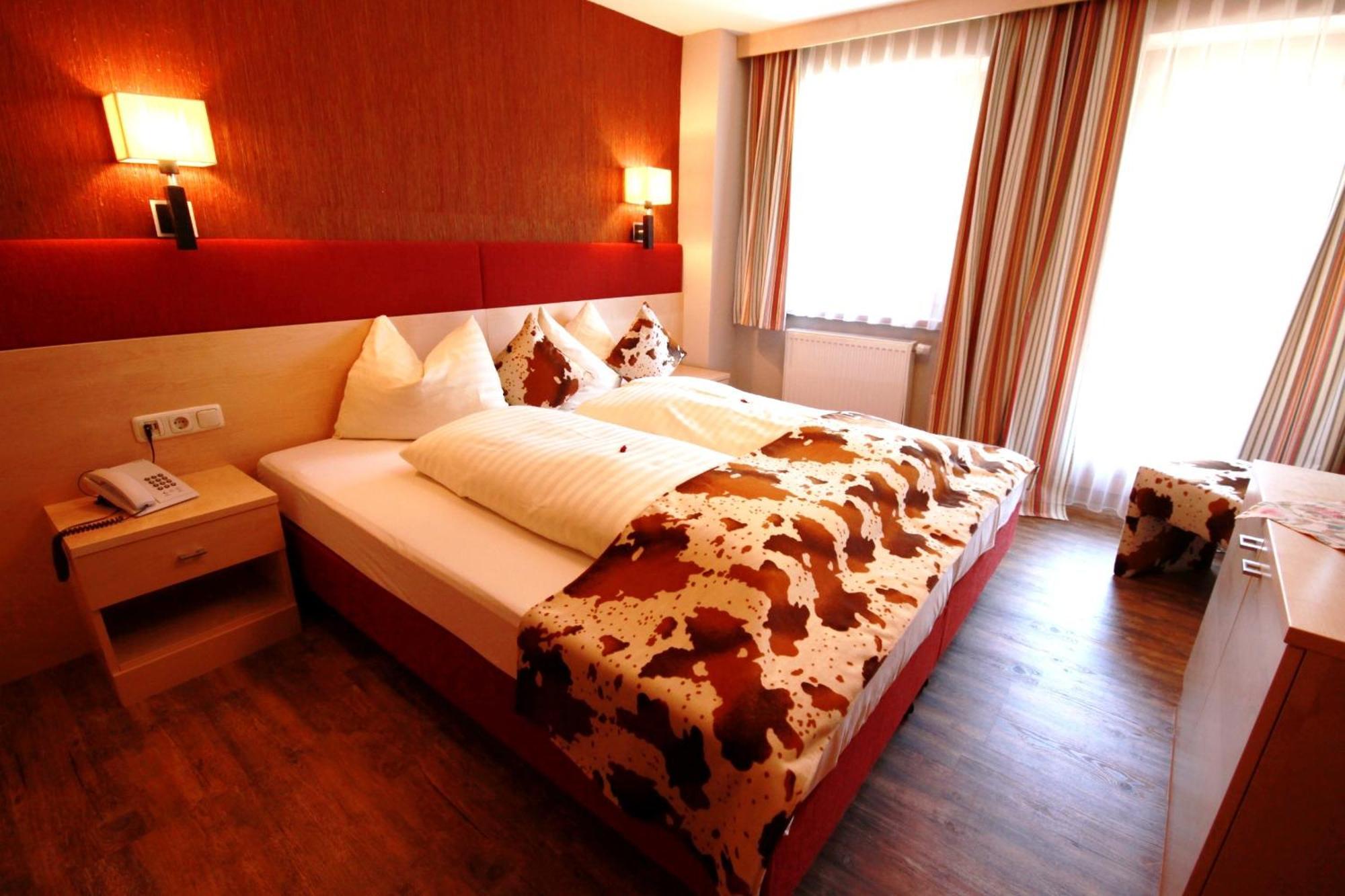 Hotel Landhaus Carla Mayrhofen Esterno foto