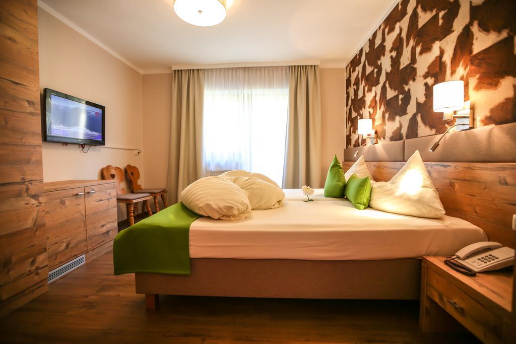 Hotel Landhaus Carla Mayrhofen Esterno foto
