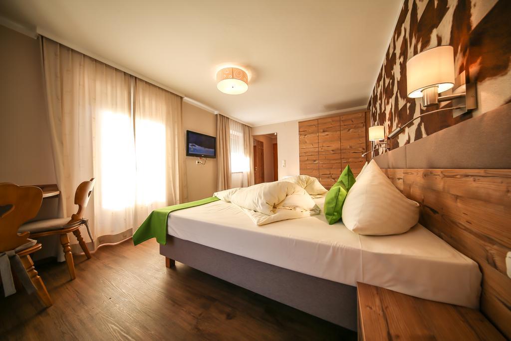 Hotel Landhaus Carla Mayrhofen Esterno foto