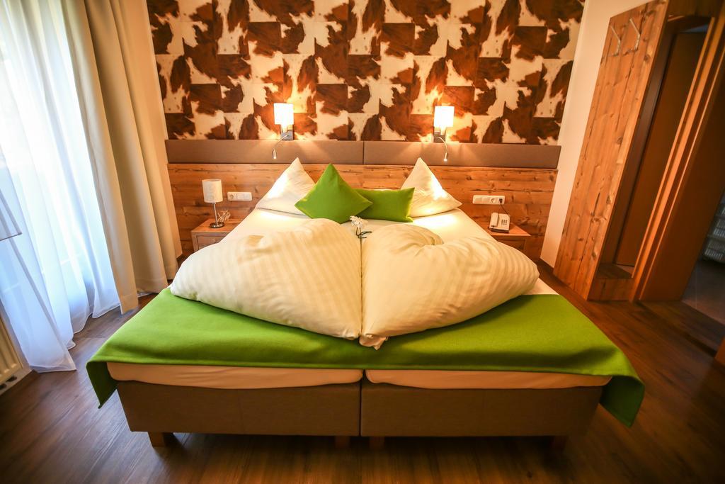 Hotel Landhaus Carla Mayrhofen Esterno foto
