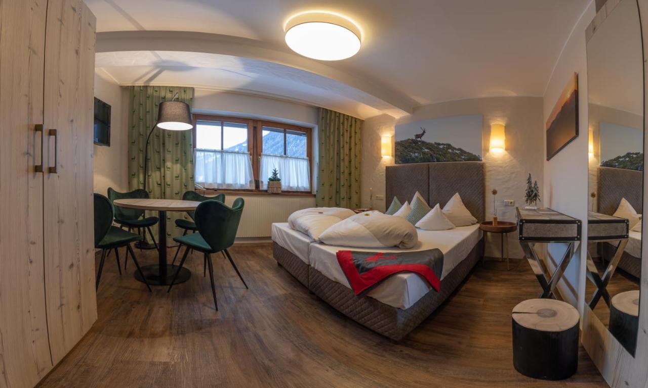 Hotel Landhaus Carla Mayrhofen Esterno foto