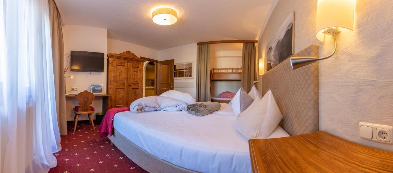 Hotel Landhaus Carla Mayrhofen Esterno foto